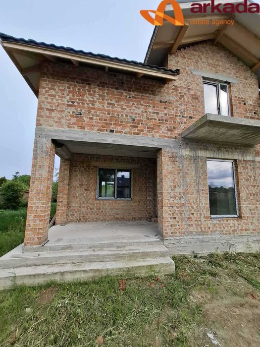 Продається будинок в котеджному містечку. До центру 15 хвилин.