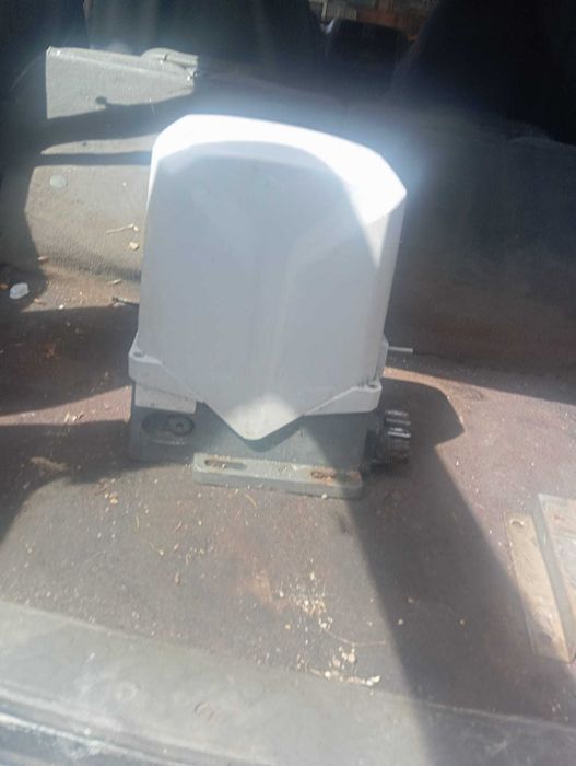 Motor proteção com autonomia de abertura para 2 toneladas