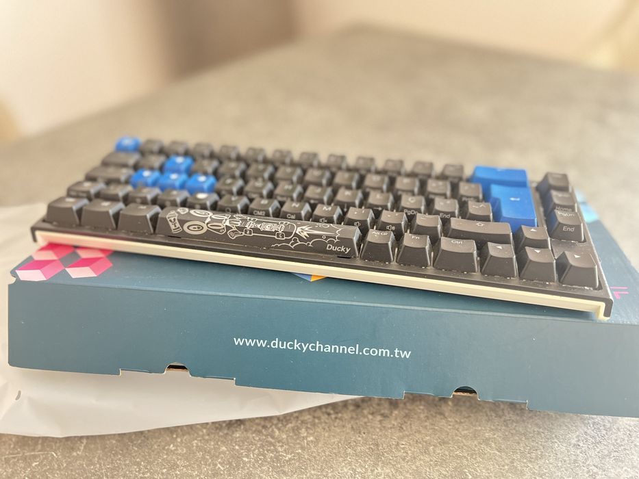 Ducky One 2 SF RGB – Cherry MX Blue