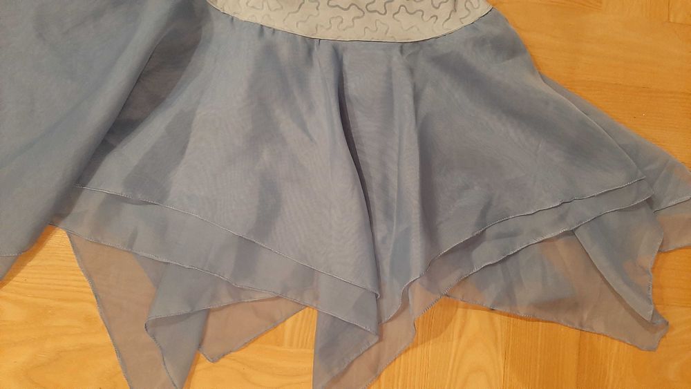 Sukienka na bal karnawałowy