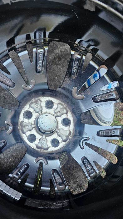 17" Toyota Yaris IV / Mazda 2 - 5x100 - 6,5J - ET50 - 205/45/17