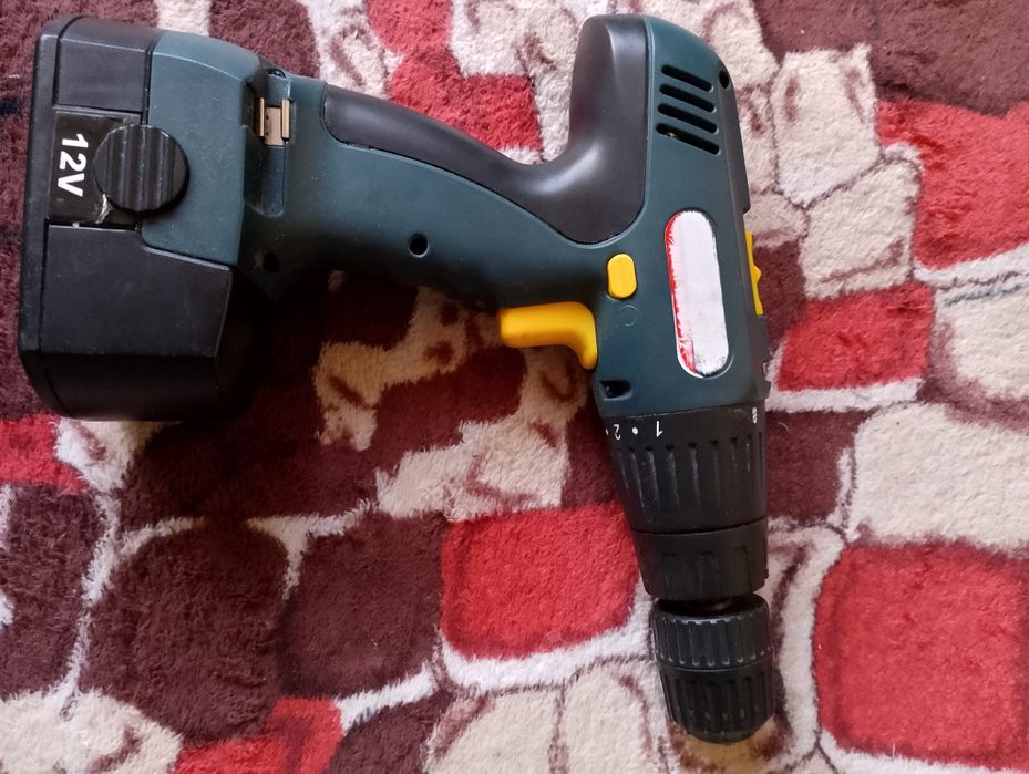 Шуруповёрт " Фиолент ЗУ1-12".