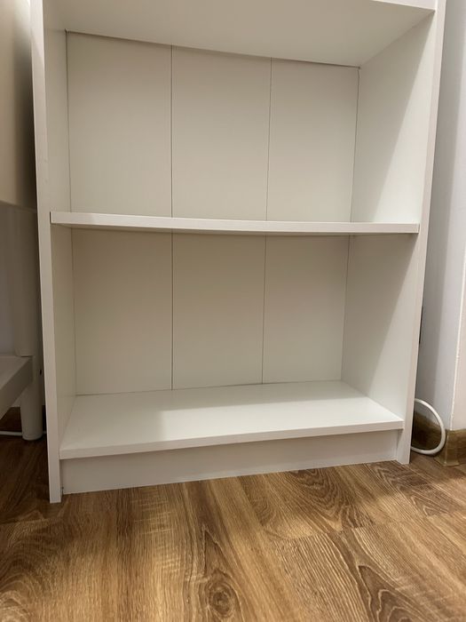 Biała Biblioteczka ikea