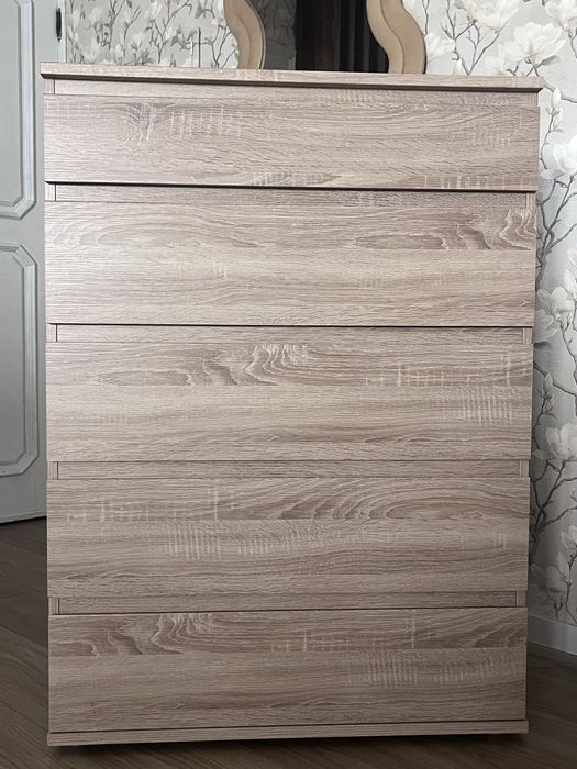 Conjunto NEW MATRIX Carvalho – Cómoda 5 Gavetas + 2 Mesas de Cabeceira