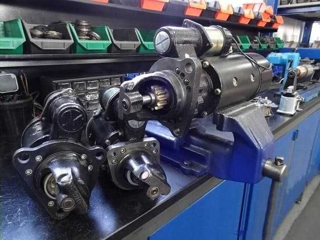 Rozrusznik ładowacz Caterpillar Komatsu Ifa Cat alternator Doosan Jcb