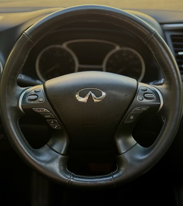 INFINITI QX60 premium