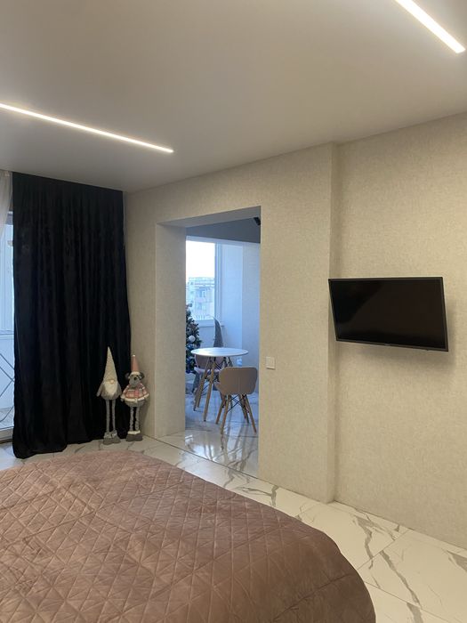 Сдам 1-квартиру студию посуточно левый берег