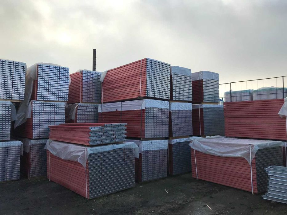 Rusztowanie na szczyt 70 m2 PLETTAC Pletak nie używane pletak