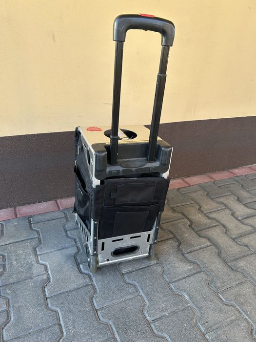 Kufer kosmetyczny / walizka na kółkach INGLOT