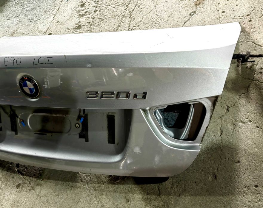 Tampa da mala BMW E90 serie 3 lci