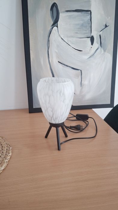 Szklana lampa lampka nocna metalowa podstawa szklany klosz PRL polam e