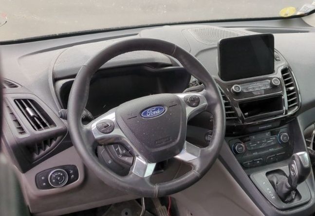 Ford tourneo connect titanium 7lugares TPMR cadeira rodas