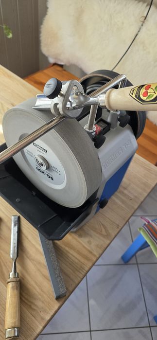 Ostrzenie dłut rzeźbiarskich