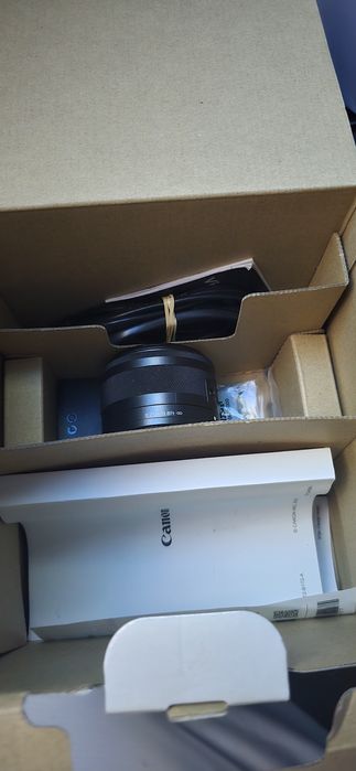 Canom m50 mk2  como nova e com acessórios