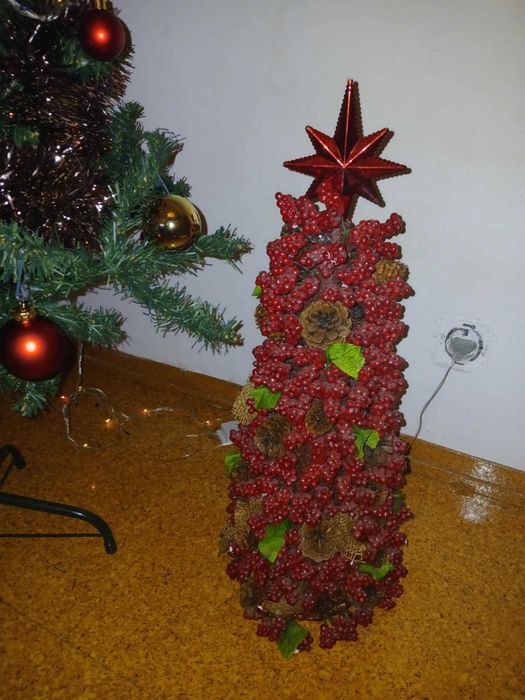 Linda árvore de Natal com 1,50m com todas as decorações