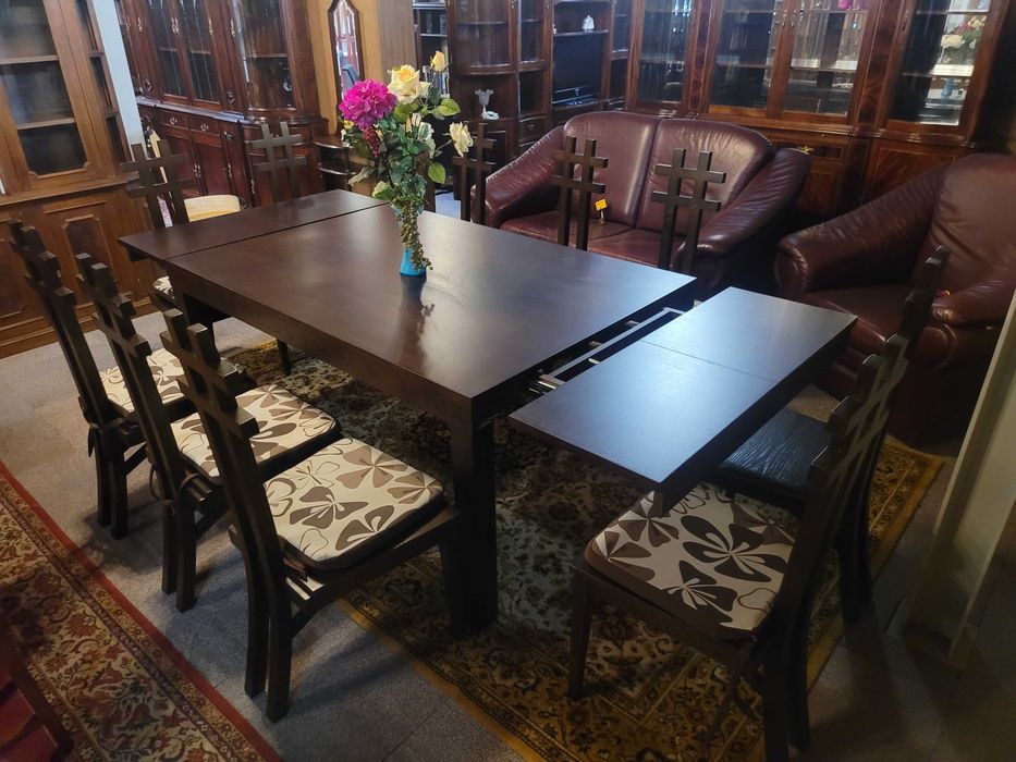 Excelente mesa de sala em madeira maciça - extensível - Só a mes