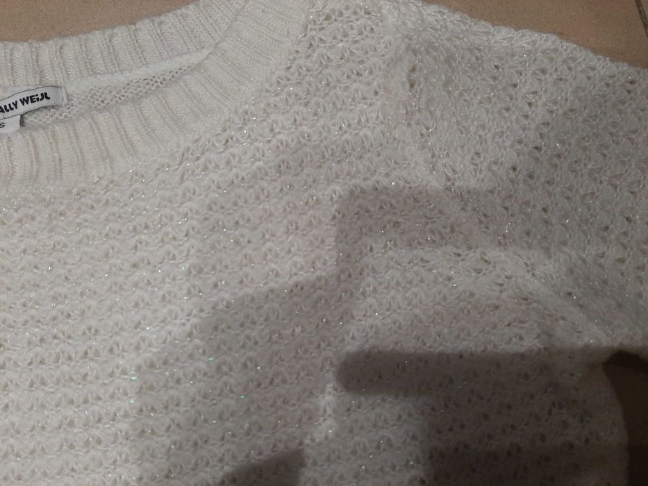 Sweter damski Tally Weijl roz.S -bialy ze srebrną nitką