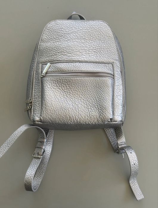 Mochila Prateada da Parfoid