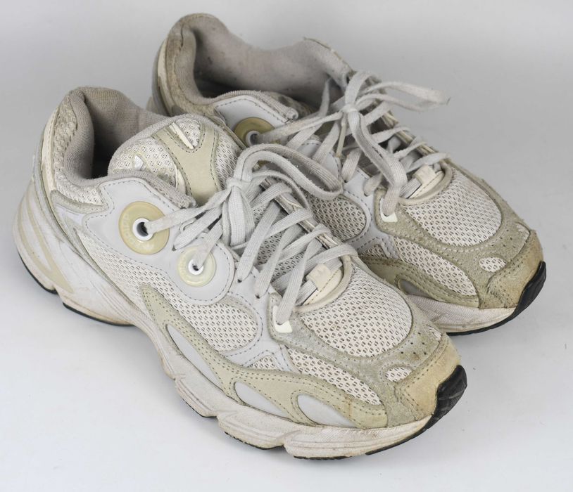 Używane buty Adidas Astir HP9039 roz. 38 2/3