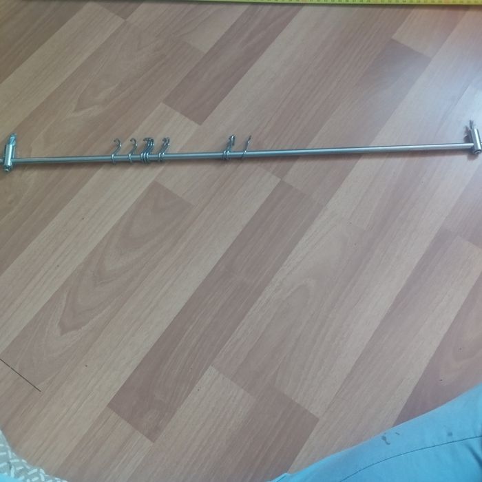 Полочка для ванной, полотенцедержатели, штанга для подвешивания одежды