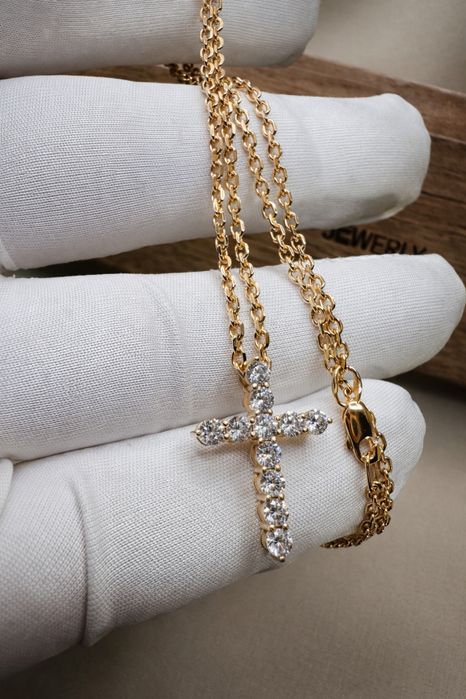 Крест tiffany с цепочкой 585 в наличии.