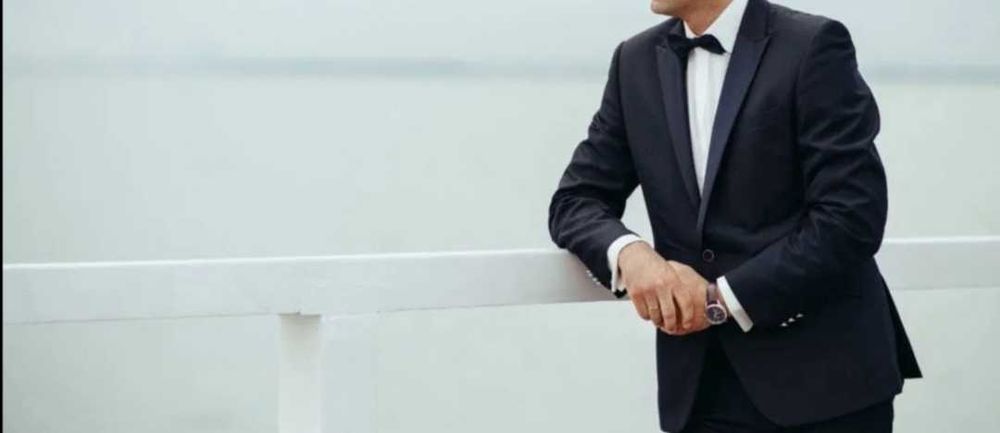 Elegancki, ślubny garnitur