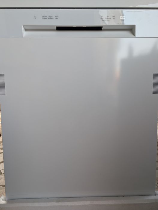 Máquina de Lavar Loiça LG - 14 Conjuntos - Branca Nova c/garantia