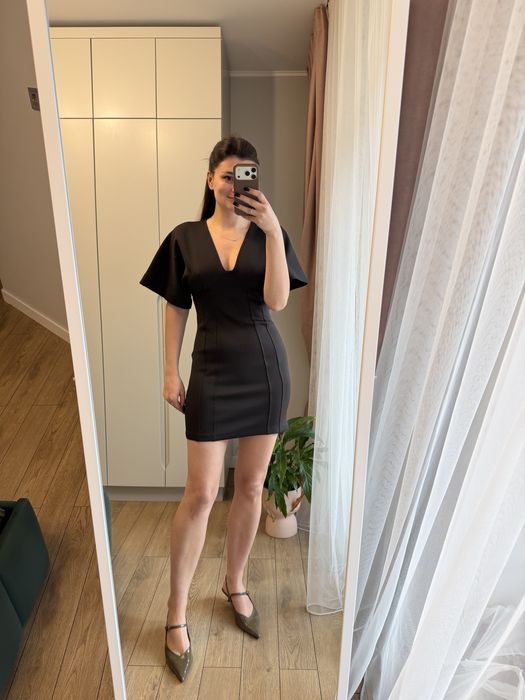 Чорне міні плаття Zara
