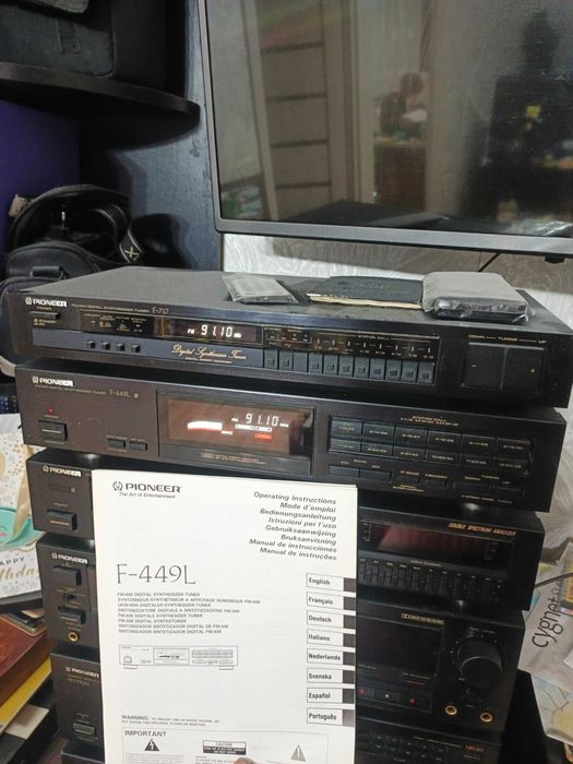 Pioneer F717, F449.
