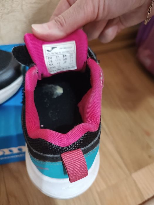 Кросівки фірми joma