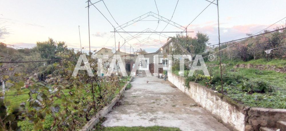 Дом в Нерубайском с своим ручейком!