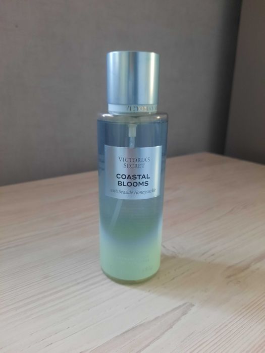 Мист спрей для тела и волос Victoria's secret Coastal Blooms оригинал парфюмированный Виктория сикрет океанский свежий морской аромат 250мл