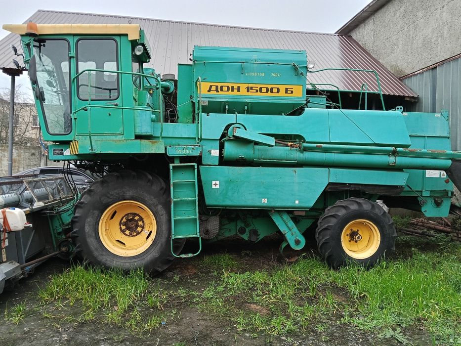 Комбайн Дон-1500б