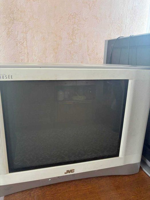 продам телевізор JVC AV-2155VE