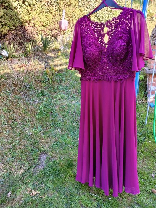 Suknia wieczorowa " Vera Mont"  44 XL