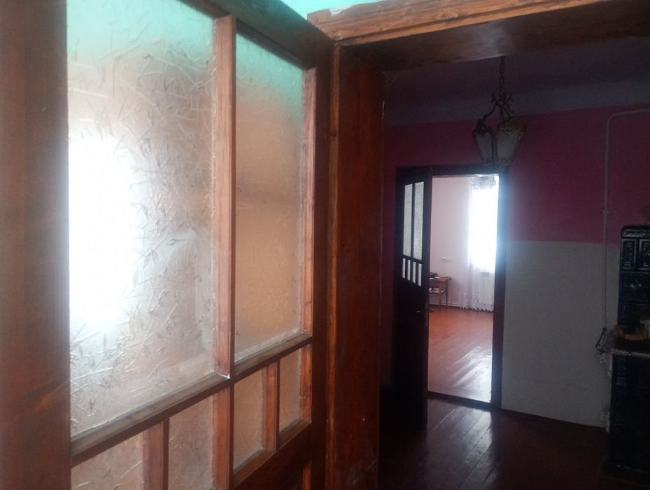 Будинок в селі Підпечери в 8 кілометрах від Франківськ а