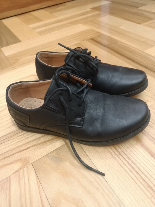 Buty wyjściowe lakierki Wojtyłko czarne skóra r 31
