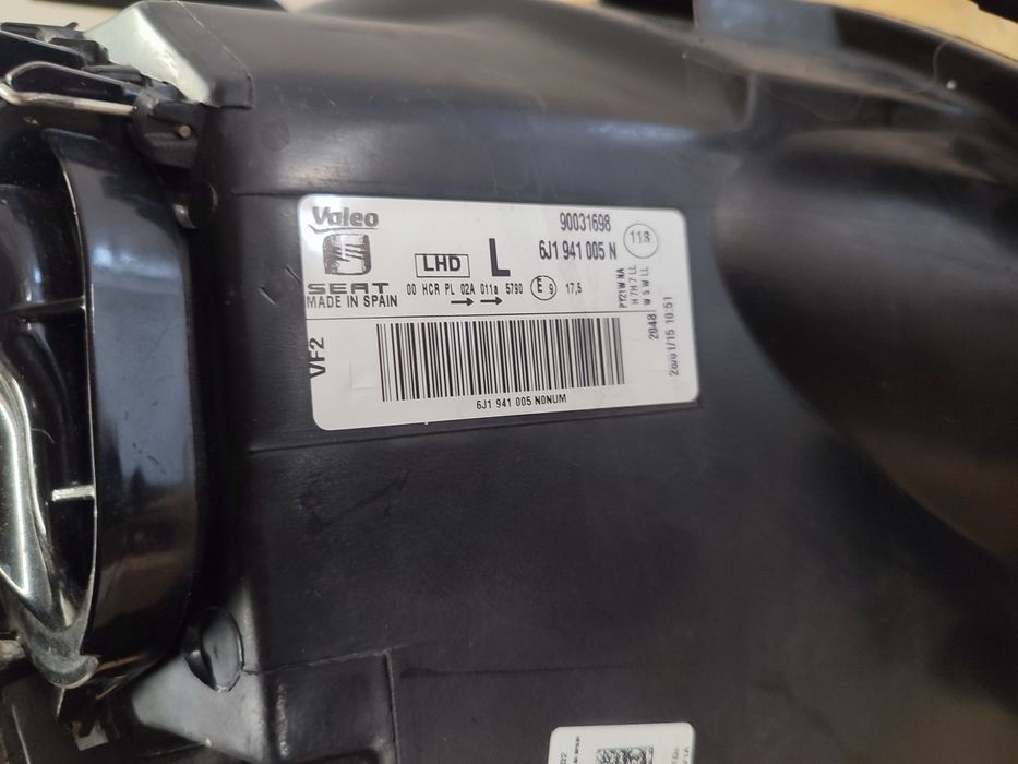 Lampa Reflektor Lewy Przód Seat Ibiza IV 4  Zwykła 15r Oryginał