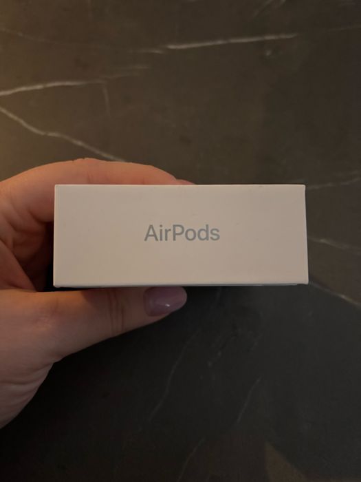 Apple AirPods 4 - nowe