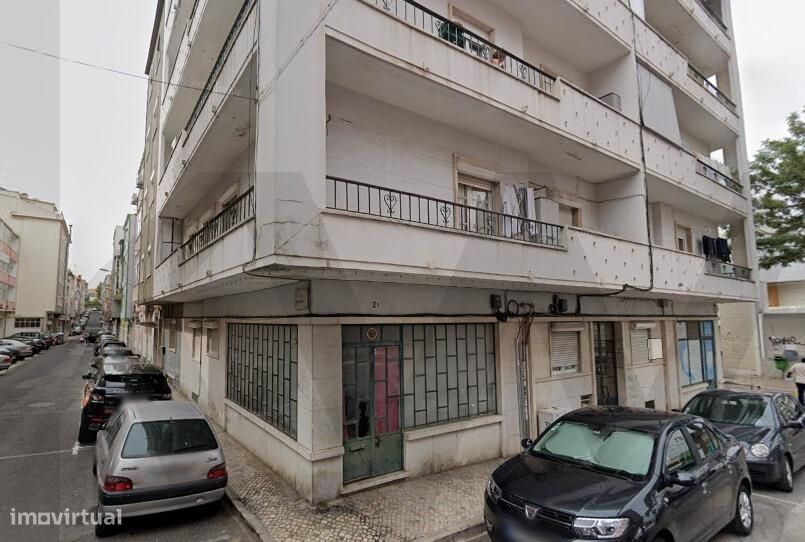 Espaço Comercial para Arrendamento em Moscavide!