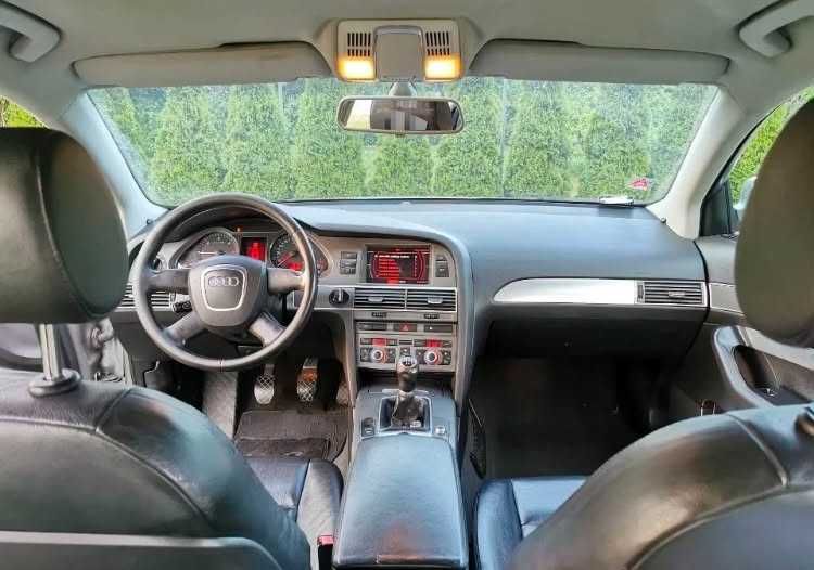 Samochód audi a6c6