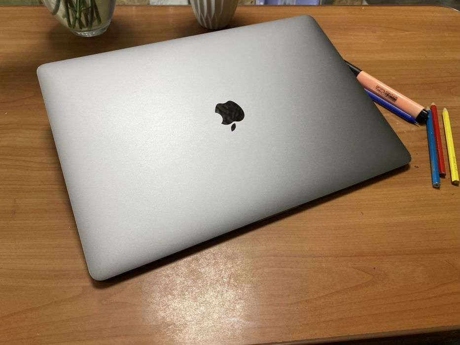 MacBook Pro 16" 2019 16gb 512ssd
