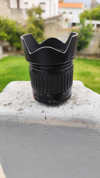 Lentes e máquina fotográfica da Cannon