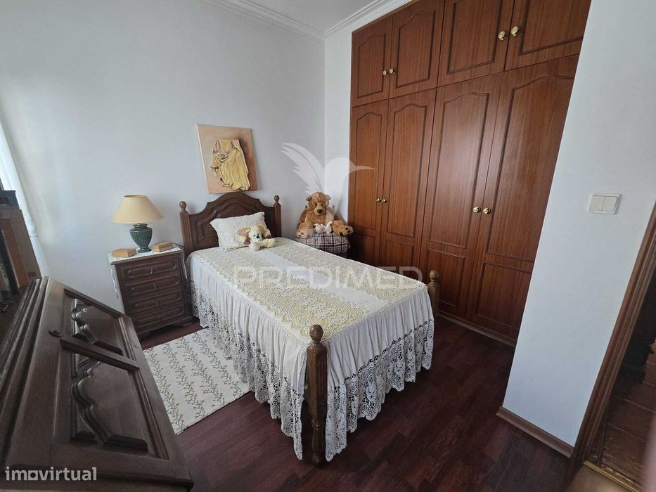 Moradia T5 | Elegância, Espaço e Conforto