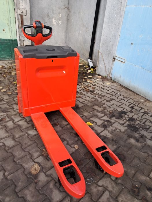 Wózek paleciak elektryczny Linde T16