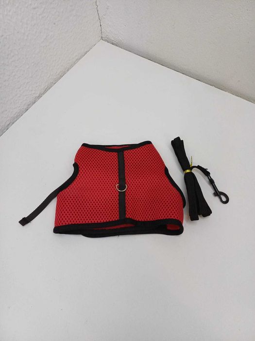 Peitoral com trela para coelho