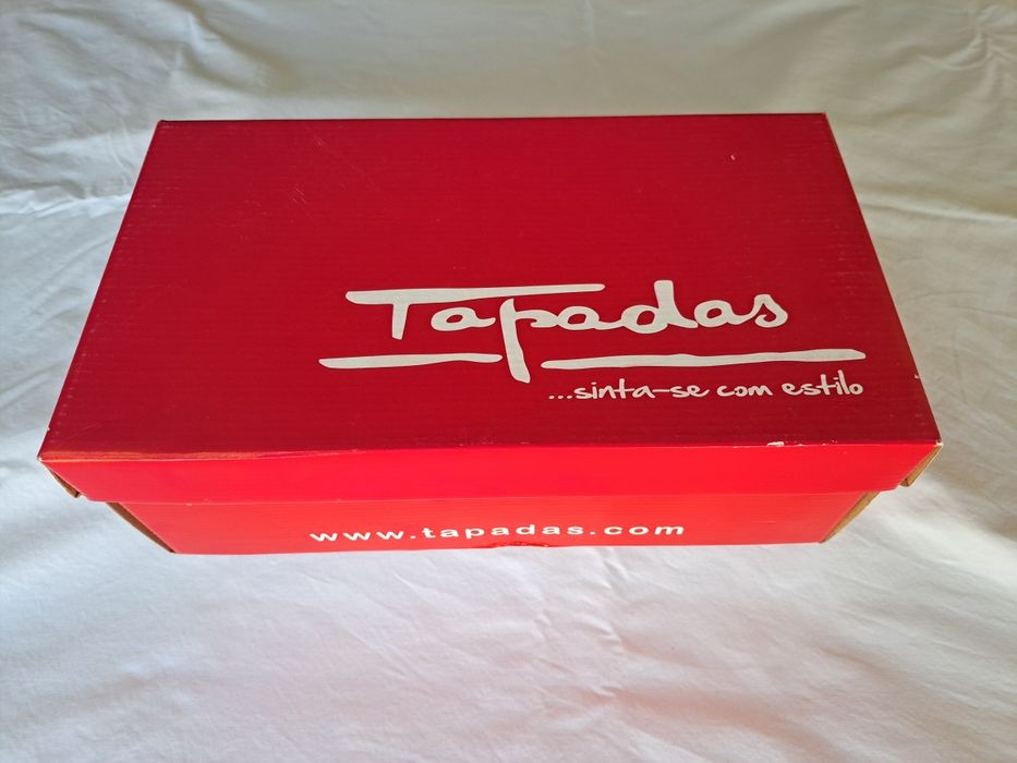 Sapatos de senhora Tapadas NOVOS