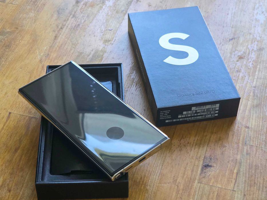 Європа. Samsung Galaxy S22 Ultra 8/128GB Phantom White, 2sim.