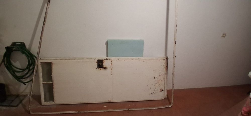 *NOVO PREÇO*  Vendo portao 3 folhas em ferro  2.19 comprimento x 2,04