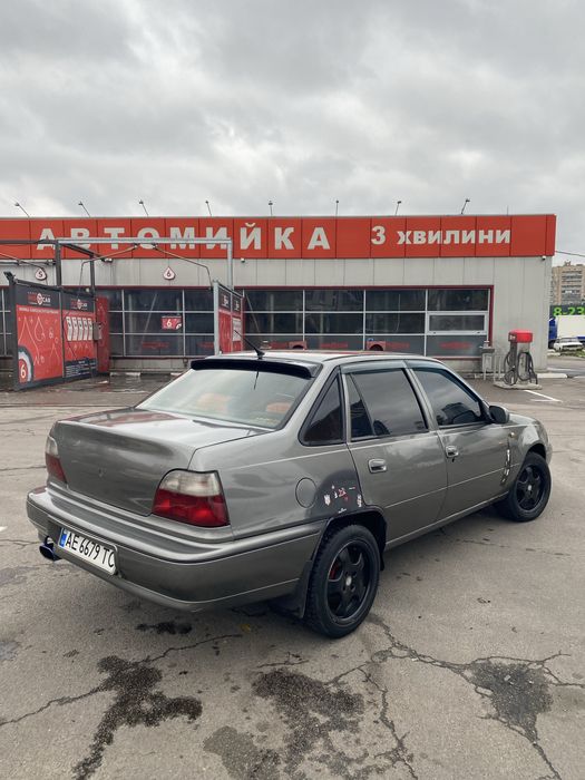Продам Део Нексію гарну